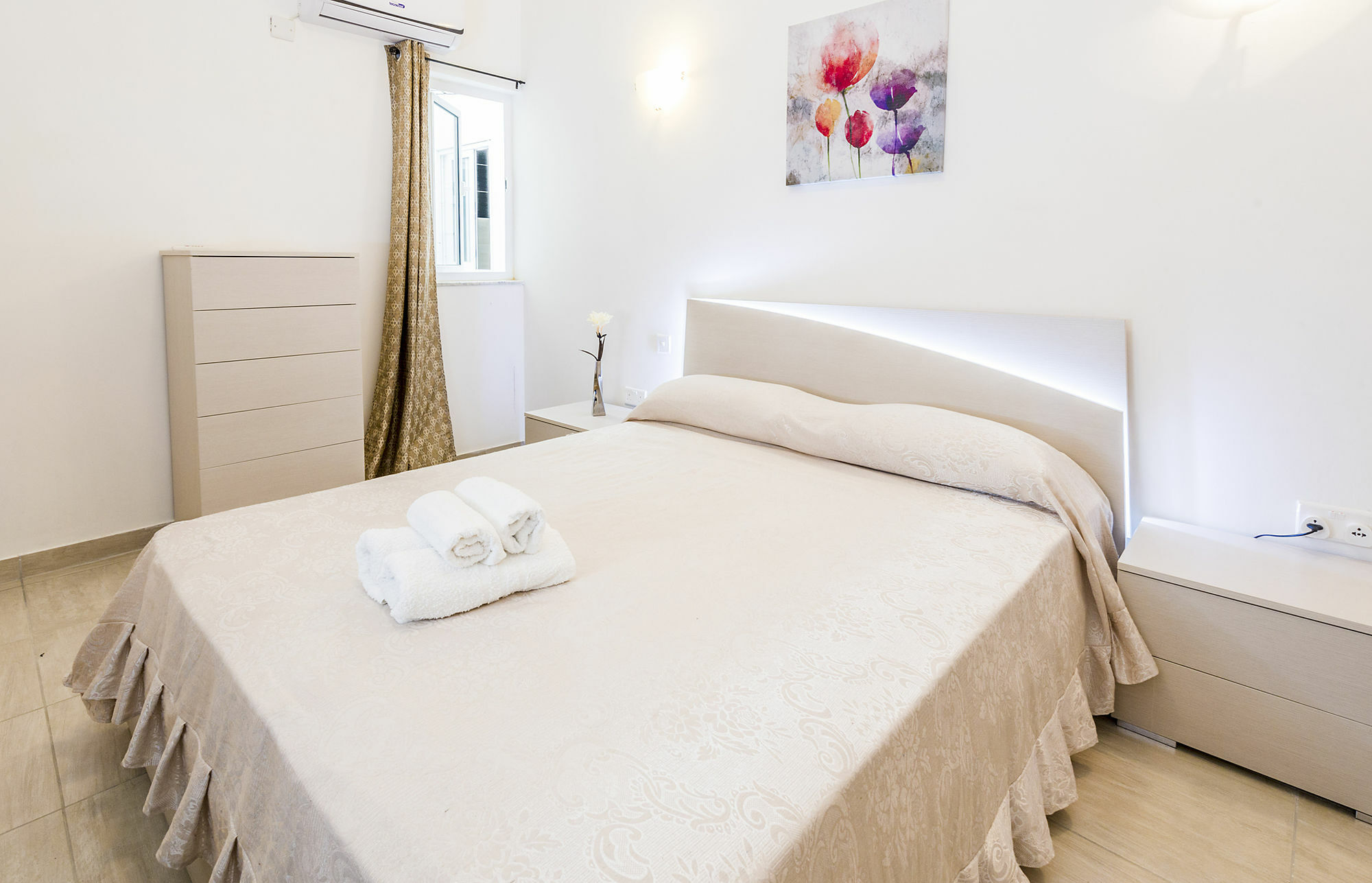 Isola Del Mar Hotel Gzira Ngoại thất bức ảnh